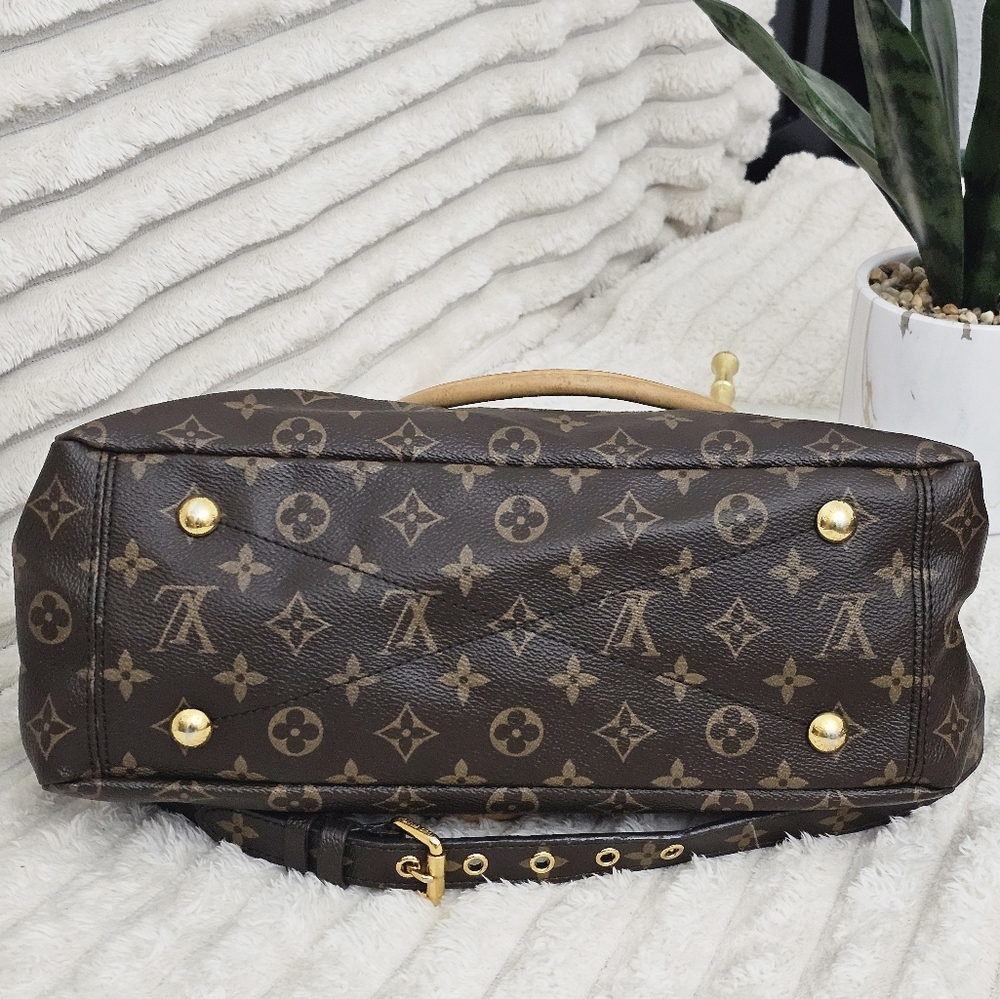 🔥😍BEAUTIFUL CONDITION 🔥 AUTHENTIC LOUIS VUITTON PALLAS - Picture 7 of 16